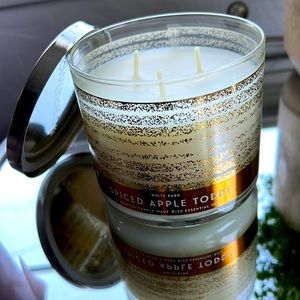 Spiced Apple Toddy 14.5oz candle by Bath & Body Works